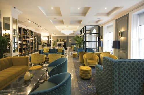 Lounge no saguão
