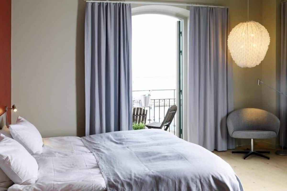 standard double room, sea view | individually decorated, individually furnished, laptop workspace