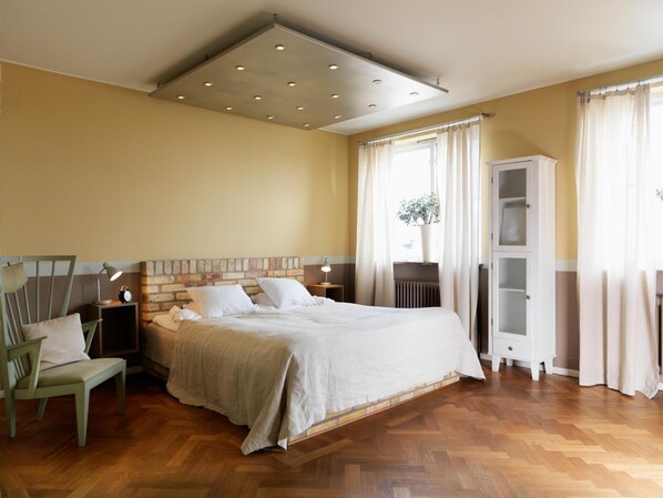 بديكورات فريدة لكل غرفة وطراز فريد لكل وحدة ومساحة عمل للكمبيوتر المحمول