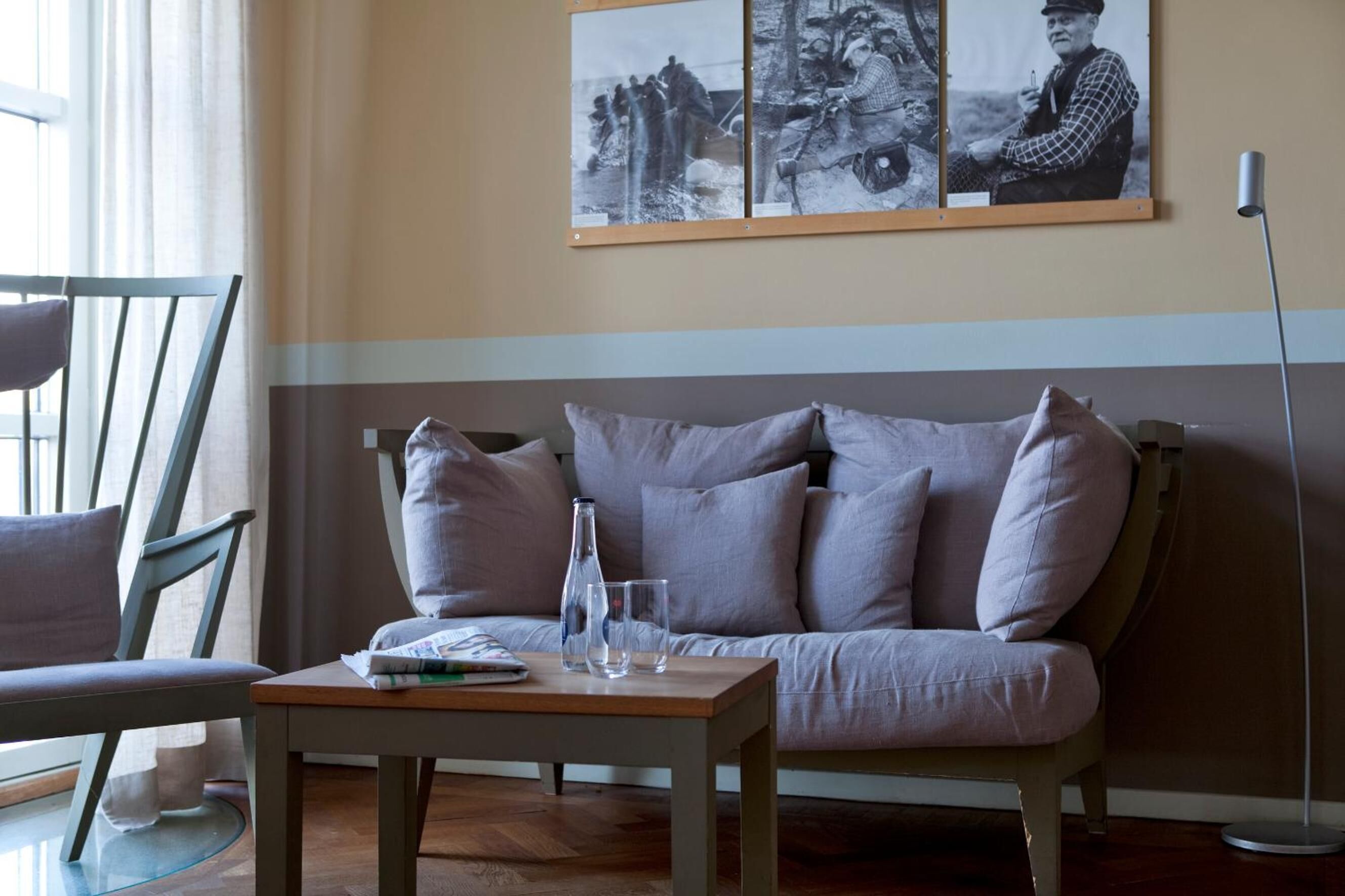 32-inch flat-screen tv with cable channels, tv