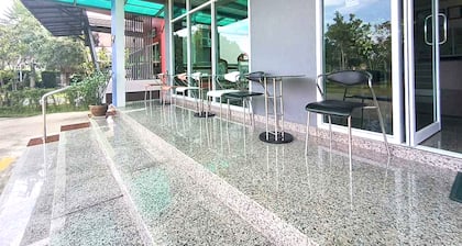 Sabai Palace