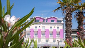 บริเวณภายนอก