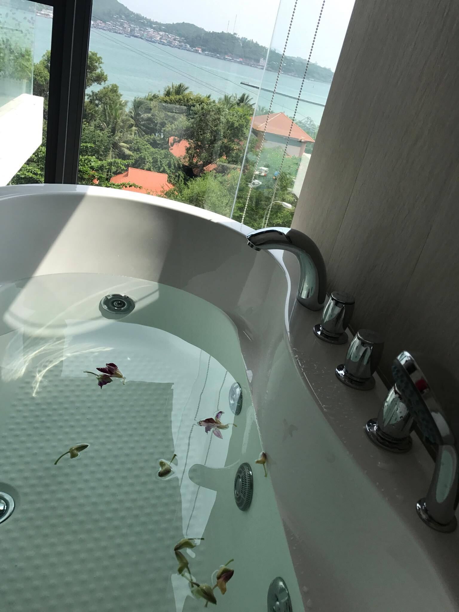 private spa tub