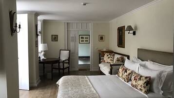 1 bedroom, minibar, in-room safe, desk