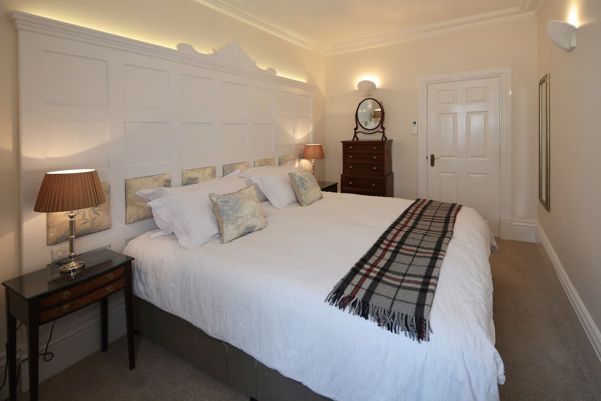 1 habitación y ropa de cama de alta calidad