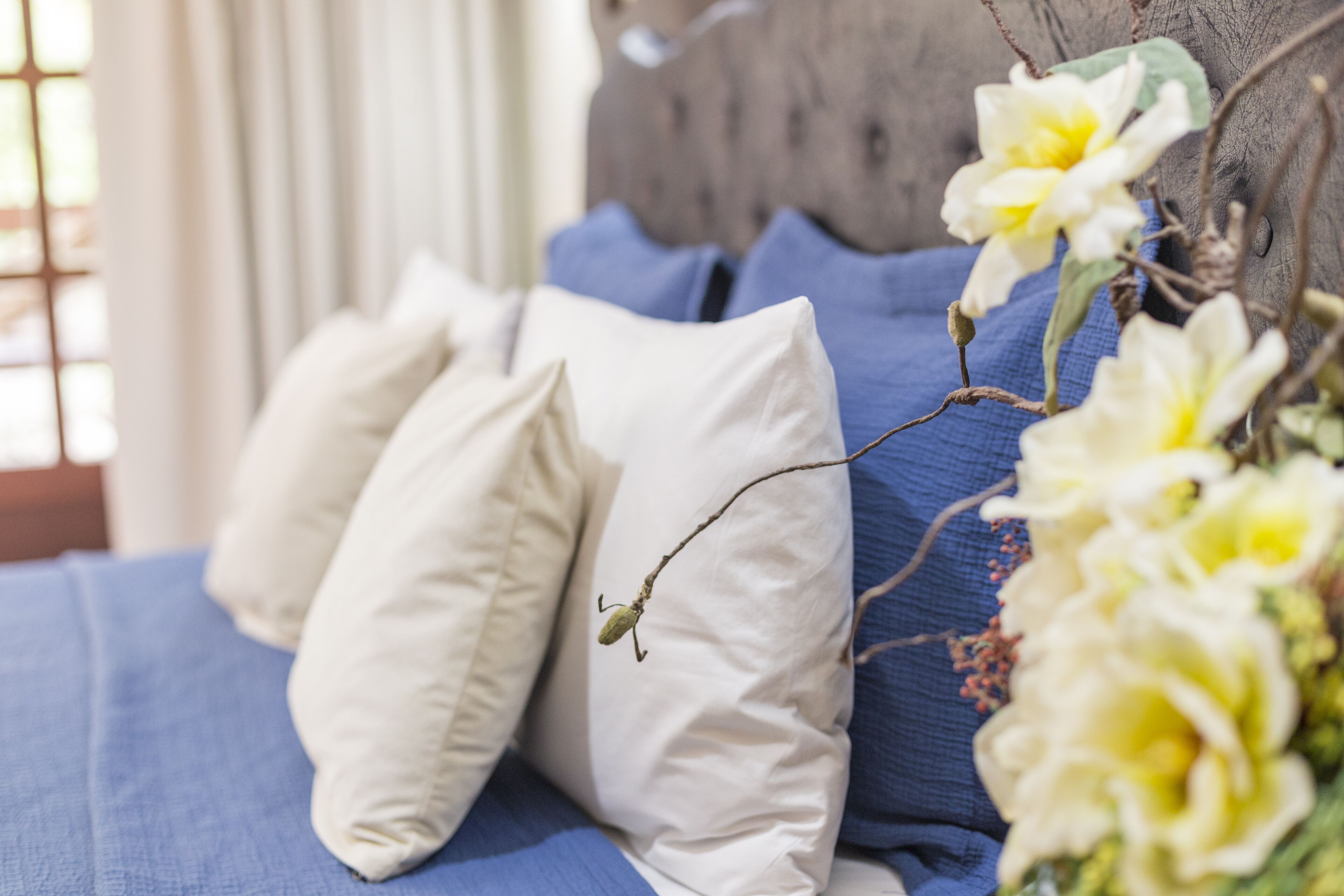 deluxe room, 1 double bed | minibar, desk, laptop workspace, blackout curtains