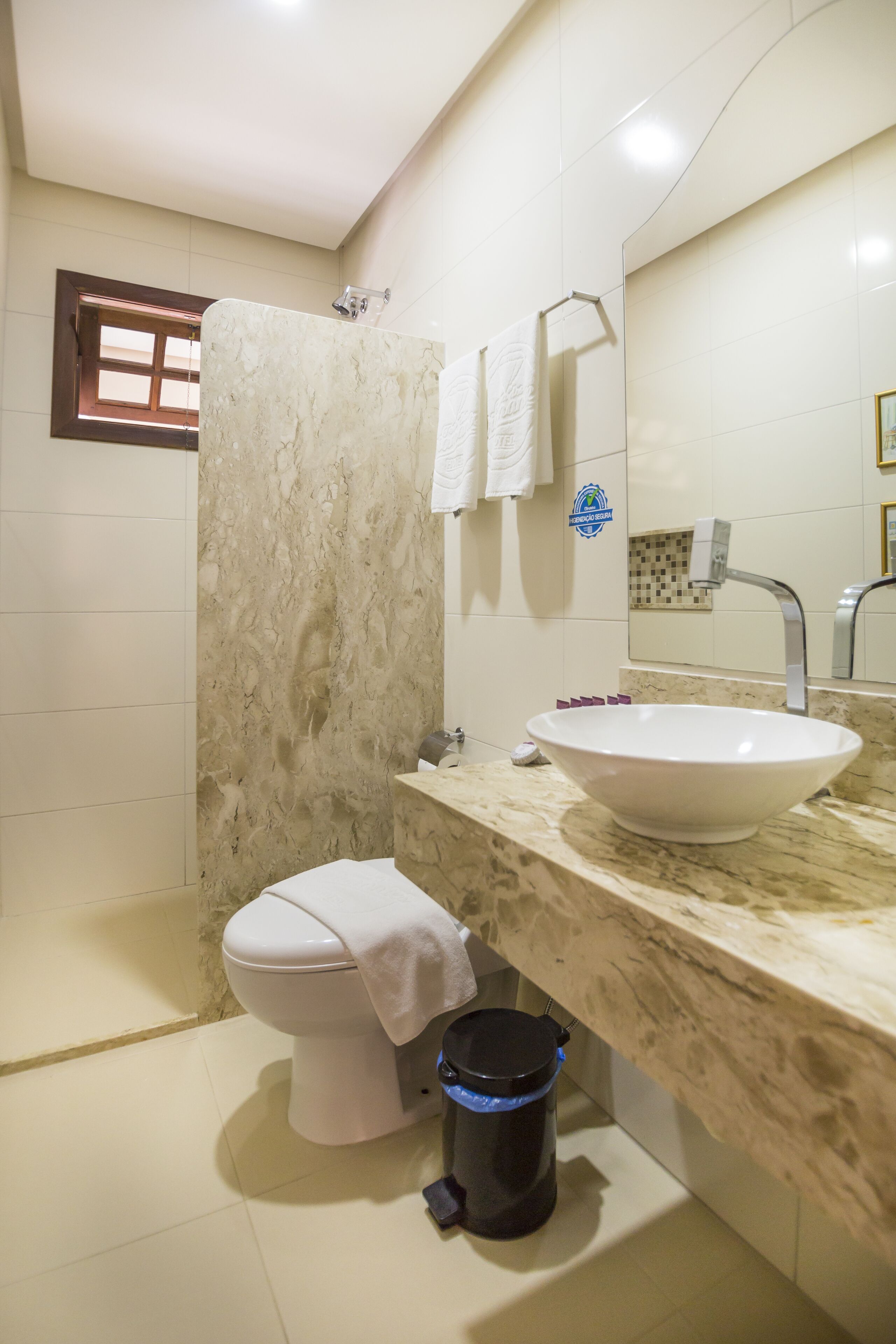 deluxe room, 2 single beds | minibar, desk, laptop workspace, blackout curtains