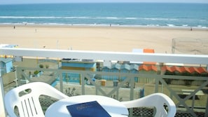 Quarto casal ou duplo, 1 cama de casal ou 2 camas de solteiro, vista para o mar | Vista da sacada