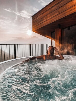 室外 Spa 池