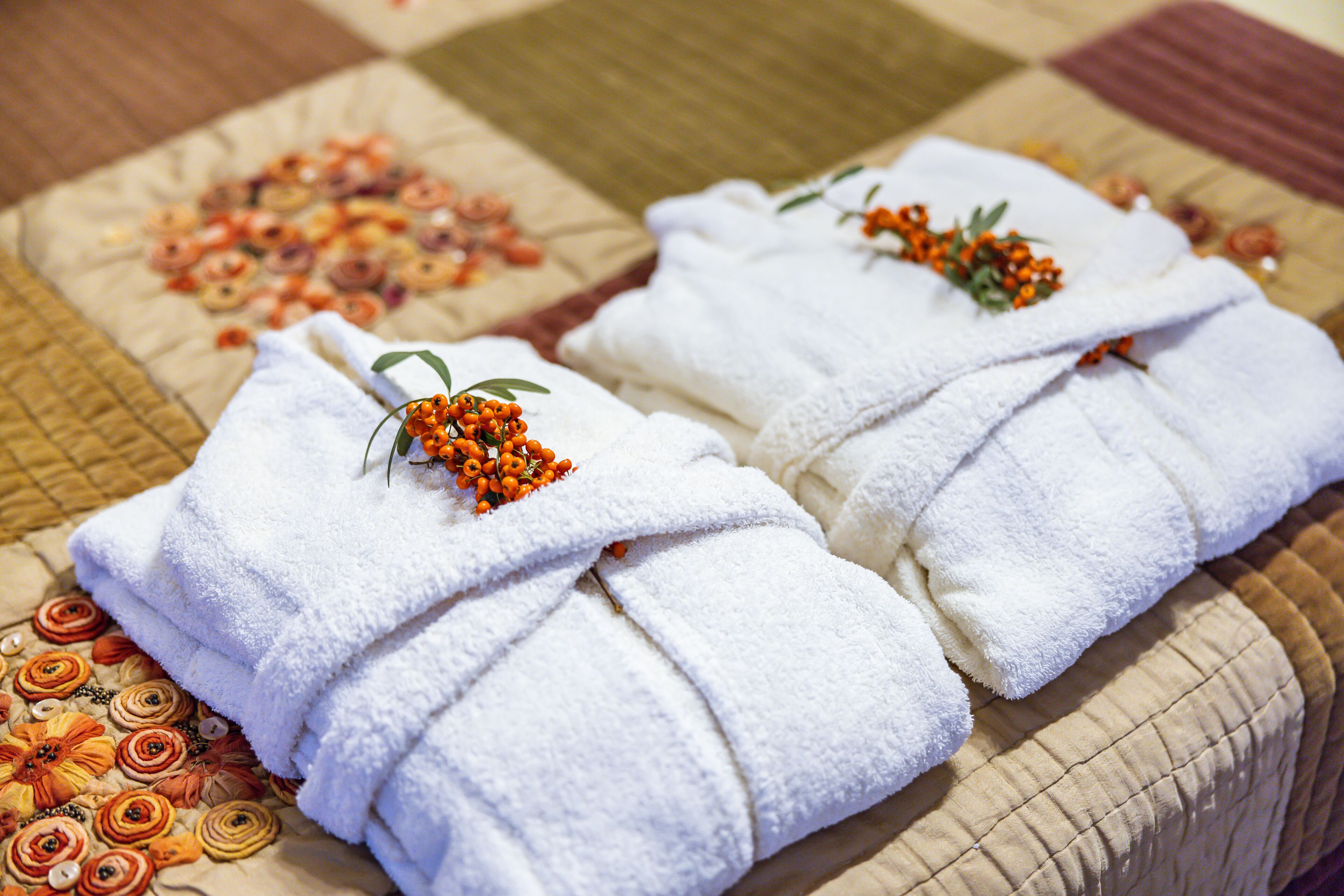 deluxe room, 1 double bed, fireplace, sea view | minibar, in-room safe, individually decorated, individually furnished