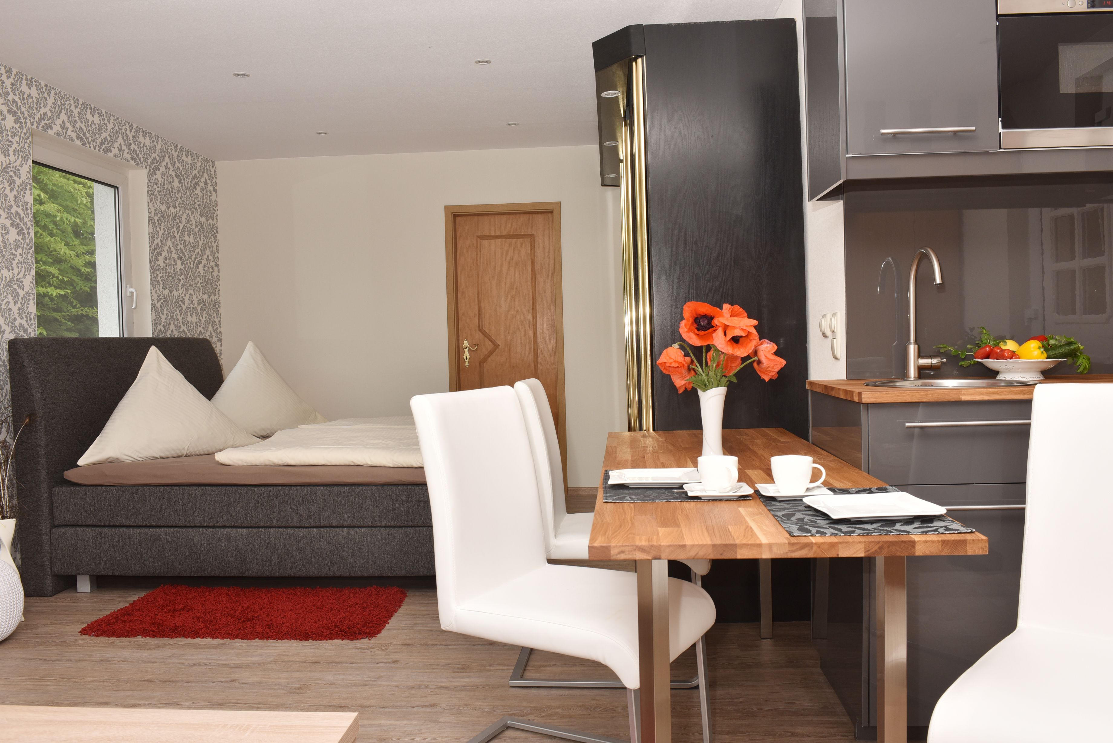 haus windhook irmi 2 | in-room dining