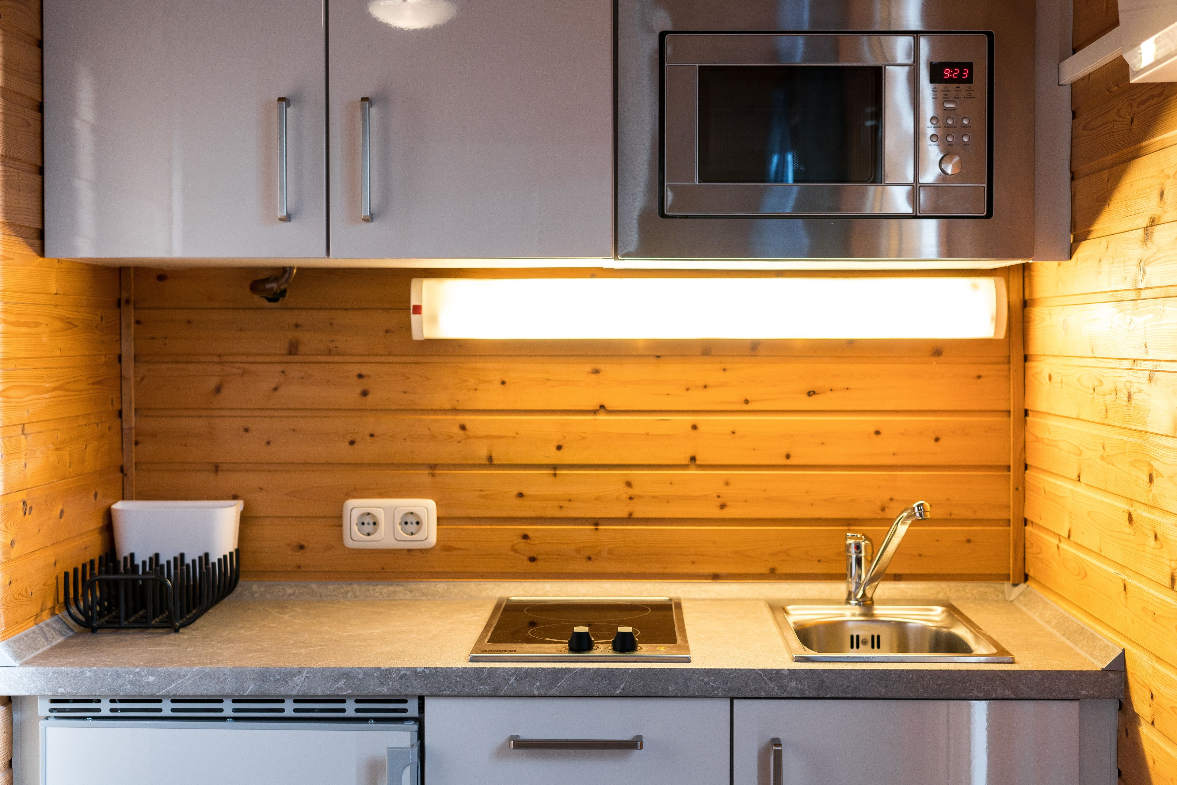 haus windhook irmi 4 | private kitchenette | coffee/tea maker, dining tables