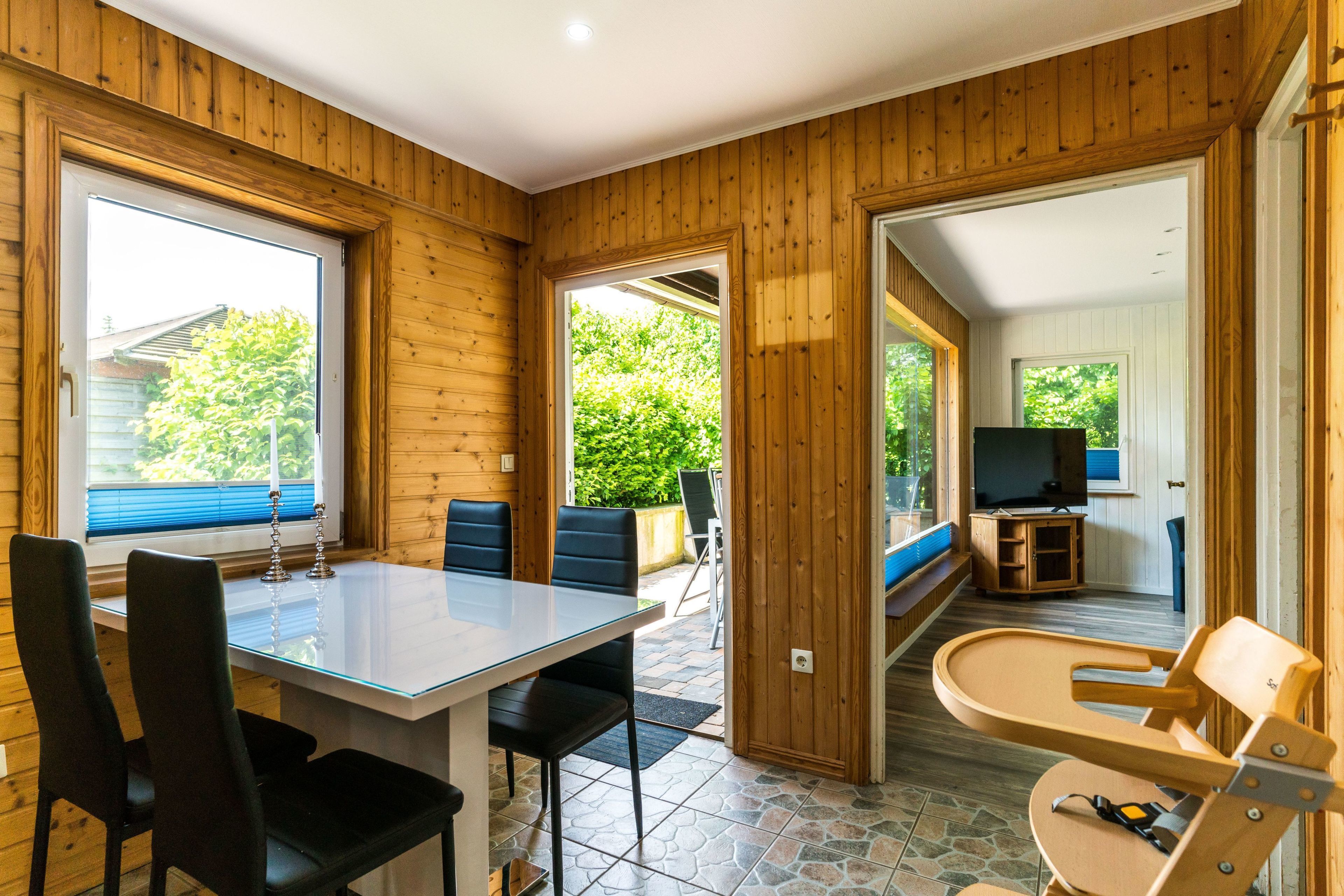 haus windhook - holiday house 4 | in-room dining