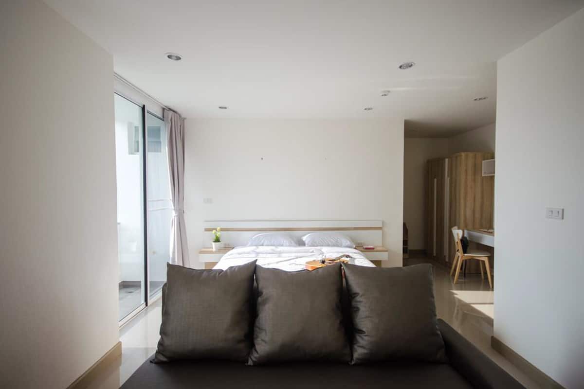 Insonorización, camas extra, wifi gratis y ropa de cama
