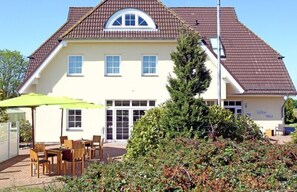 Terrace/patio - Pension Achtern Wieck (Wieck auf dem Darss)