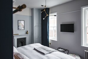 Superior Double or Twin Room, Ensuite - The Masons Arms (Louth)