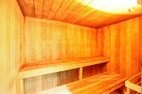 Pelican Beach Resort by Colasan - Image 32