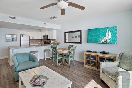 Pelican Beach Resort by Colasan - Image 165
