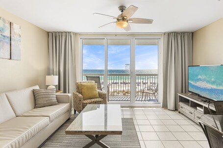 Pelican Beach Resort by Colasan - Image 18