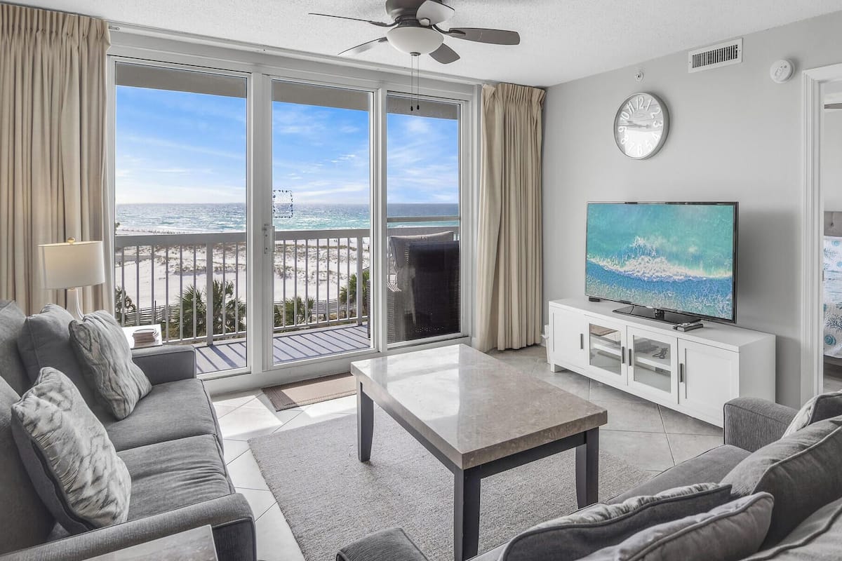 Elite Condo 2 Bedrooms 2 Bathrooms Ocean View 5th Floor | Blendingsgardiner, strykejern/-brett og wi-fi (inkludert)
