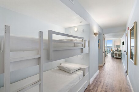 Pelican Beach Resort by Colasan - Image 173