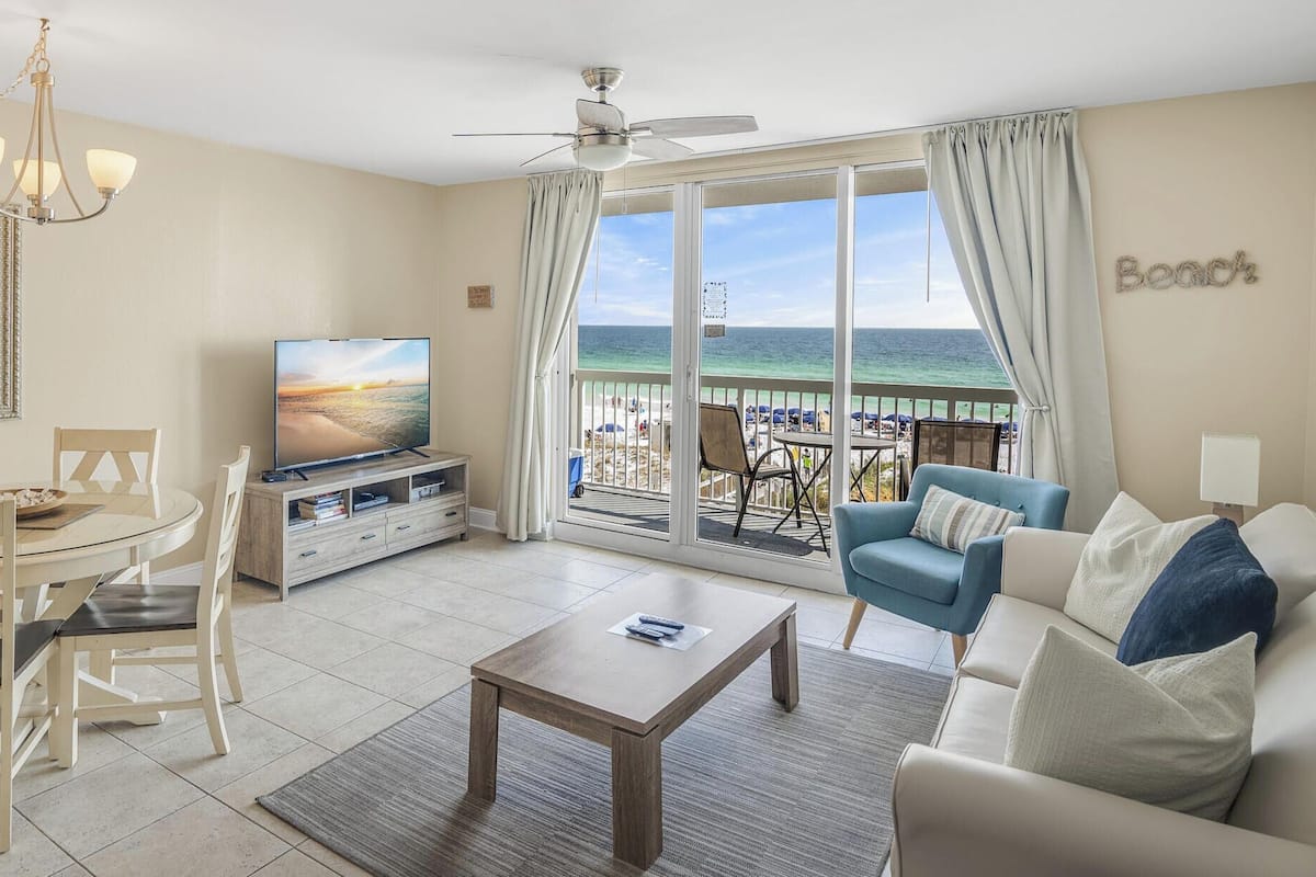 Elite Condo 1 Bedroom 2 Bathrooms Ocean View 3rd Floor | Blendingsgardiner, strykejern/-brett og wi-fi (inkludert)