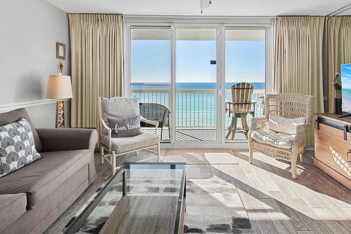 Elite Condo 1 Bedroom 2 Bathrooms Ocean View 9th Floor | Blendingsgardiner, strykejern/-brett og wi-fi (inkludert)