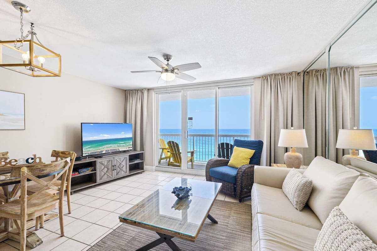 Elite Condo, 1 Bedroom, 2 Bathrooms, Ocean View | 2 bedrooms, individually decorated, individually furnished