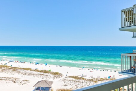 Pelican Beach Resort by Colasan - Image 23