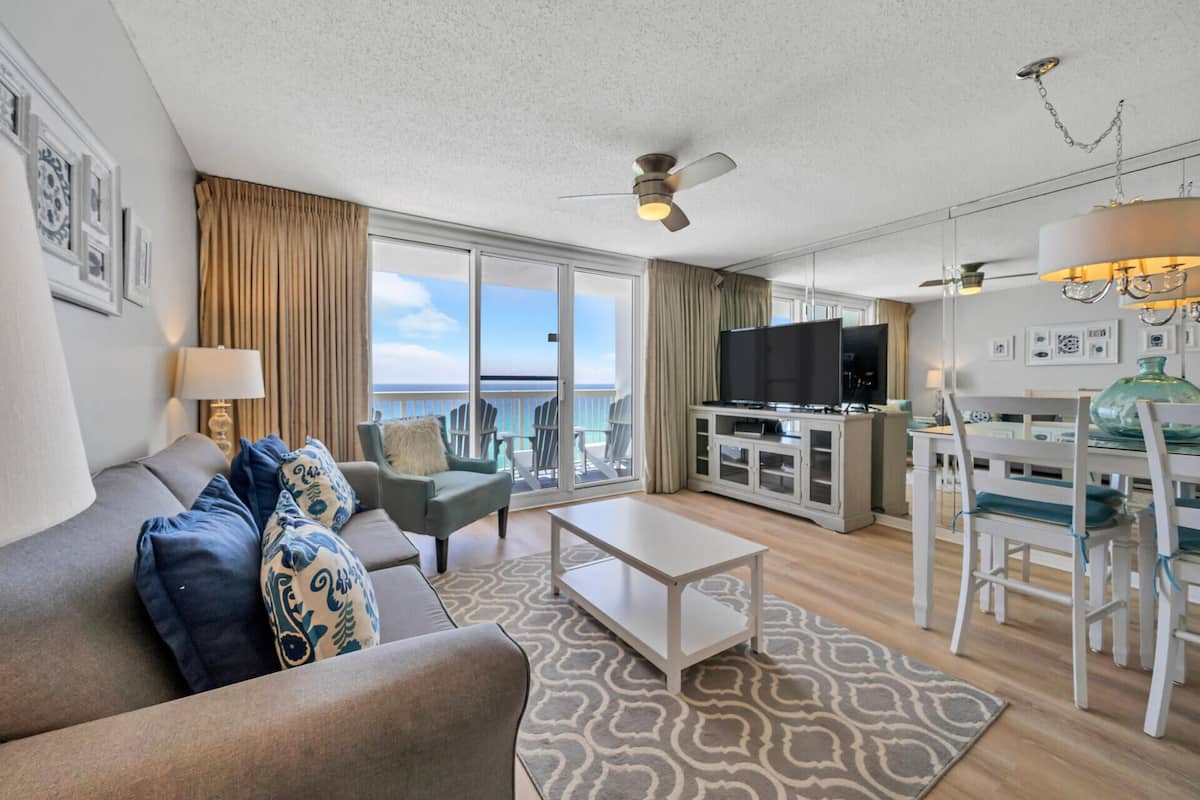Elite Condo 1 Bedroom 2 Bathrooms Ocean View 14th Floor | Blendingsgardiner, strykejern/-brett og wi-fi (inkludert)