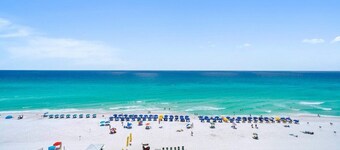 Pelican Beach Resort by Colasan