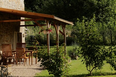 quiet cottage, near Poligny and Arbois, vineyards, lakes, waterfalls, hiking