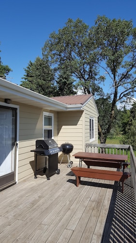 Lake Cabin for Rent on the Shores of Beautiful Devils Lake, ND.