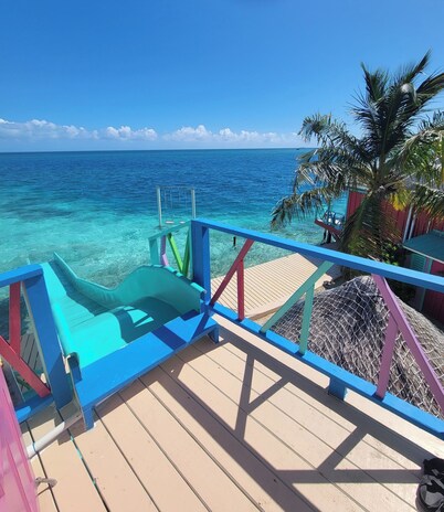 Spacious Three Bedroom Island Suite in Belize Near Placencia