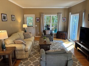 TV, books, stereo, offices