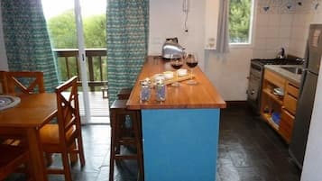 Departamento (Azul) | Sala de estar | Televisión de pantalla plana