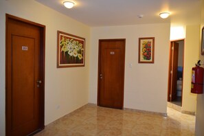 Interior - Hotel Central (Trujillo)