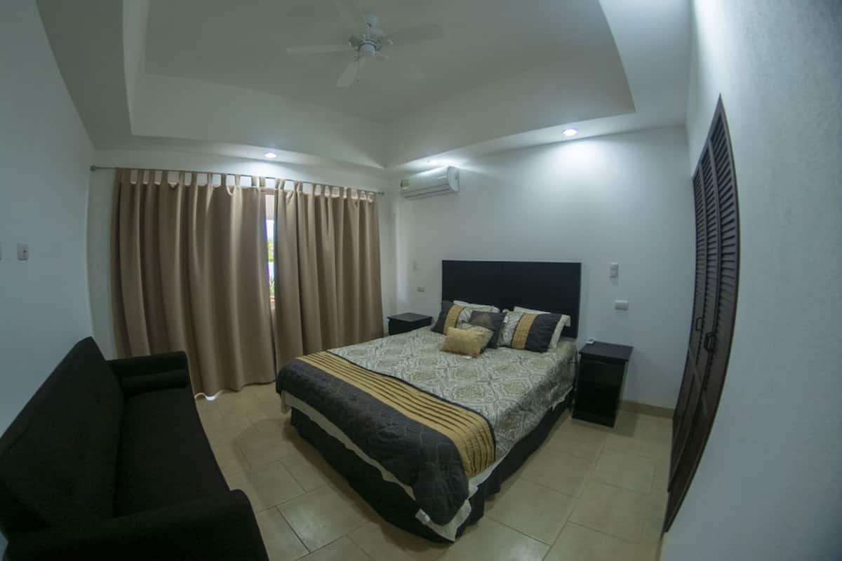 1 bedroom, in-room safe, iron/ironing board, bed sheets