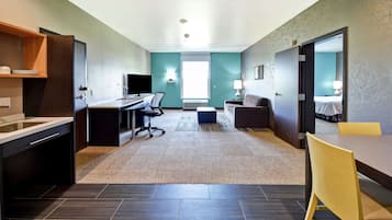 Suite, 1 Bedroom, Non Smoking | Desk, blackout drapes, iron/ironing board, free WiFi