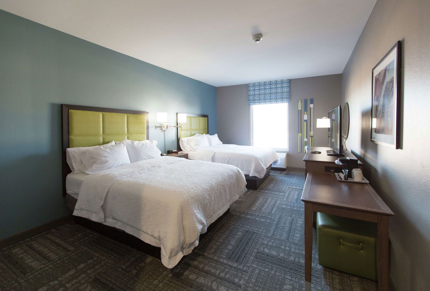 Premium bedding, in-room safe, desk, blackout drapes