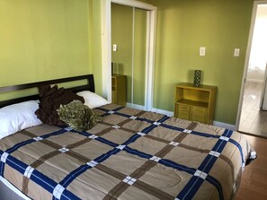 Casa | 1 camera, biancheria da letto di alta qualità, ferro/asse da stiro