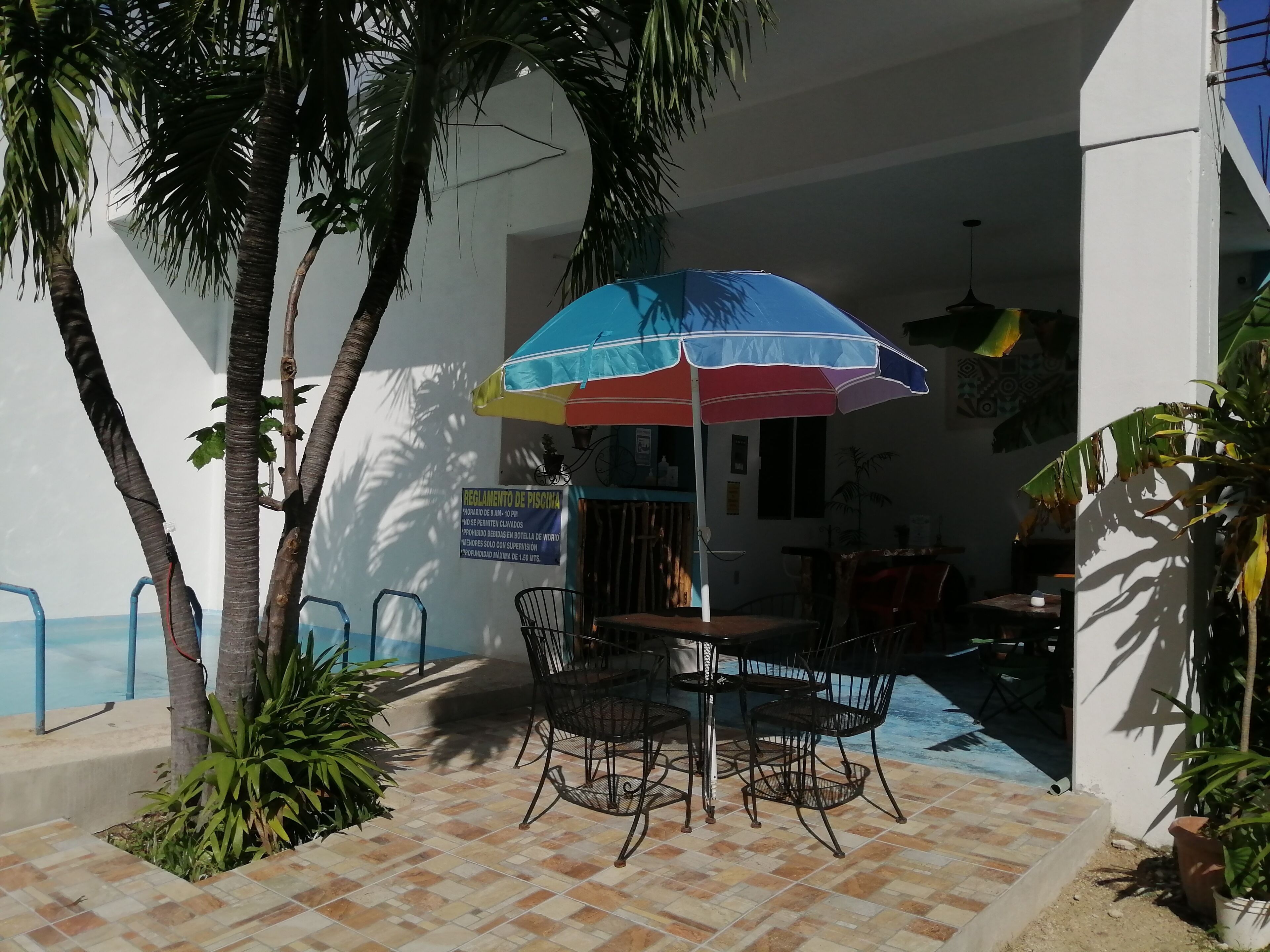 Hồ bơi ngoài trời 