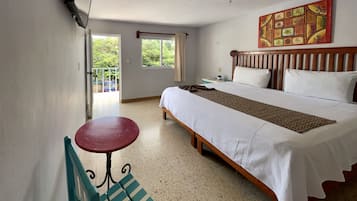 Deluxe-rum - 1 kingsize-säng - privat badrum | Mörkläggningsgardiner, gratis wi-fi och sängkläder
