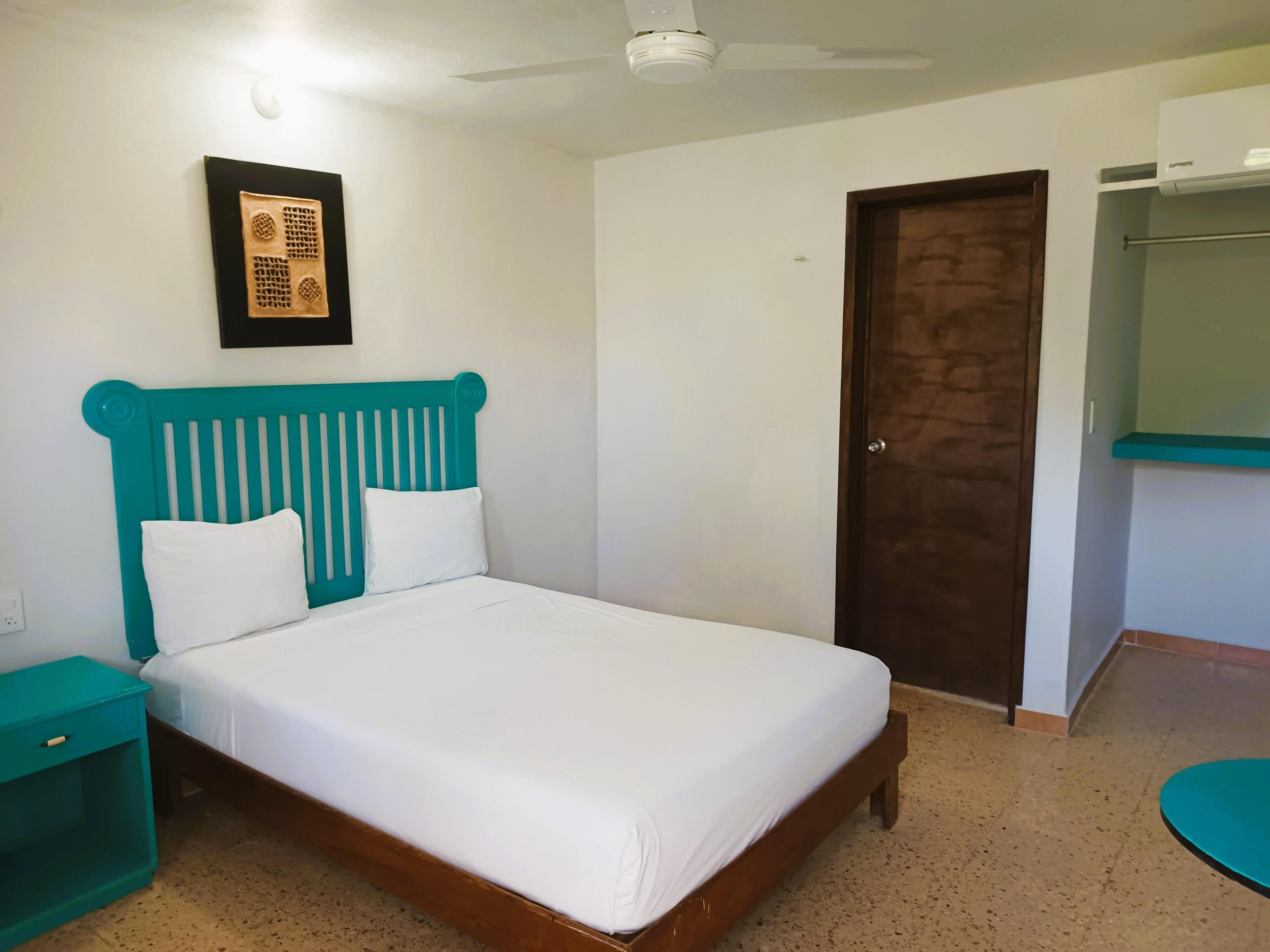 Blackout drapes, free WiFi, bed sheets