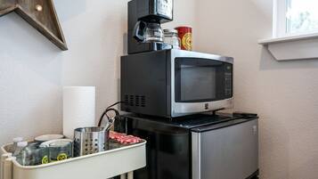 Fridge, microwave, coffee/tea maker, electric kettle