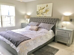 3 slaapkamers, een strijkplank/strijkijzer, wifi, beddengoed