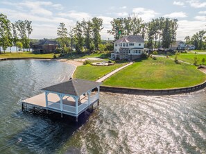 المنشأة من الخارج