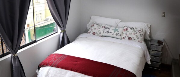 3 bedrooms, internet - Beautiful clean Miraflores home (Miraflores)