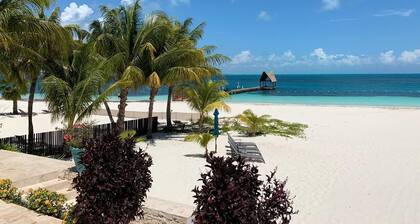 Exclusive & Safe Location: Turquoise Sea w/ White Sand Beach NO SEAWEED