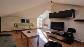 TV, DVD player